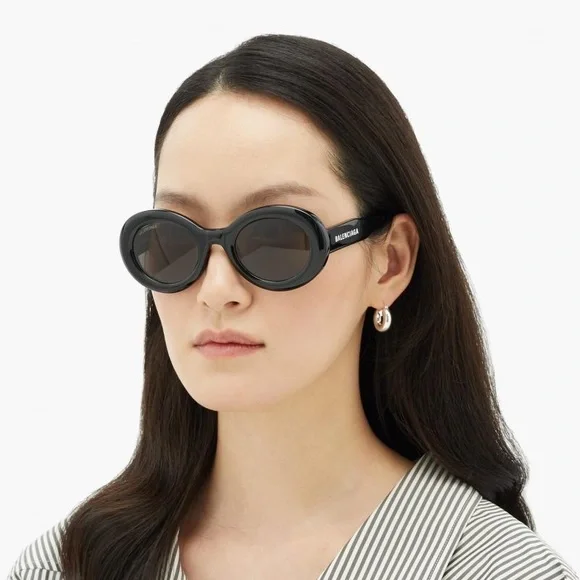 Balenciaga | Accessories | Balenciaga Black Acetate Oval  display picture 1